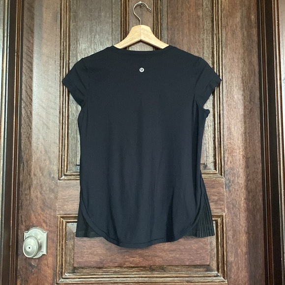 Lululemon Pleated Tee! - Picture 2 of 5